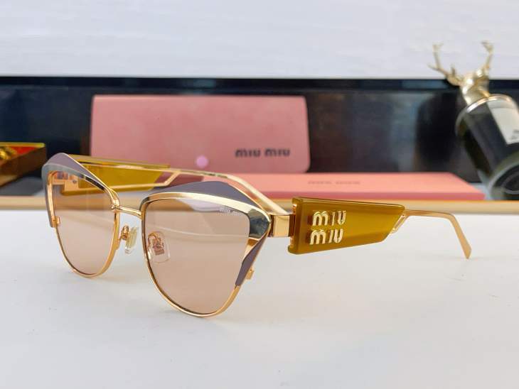 Picture of Miu Miu Sunglasses _SKUfw80915043fw